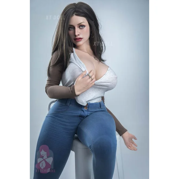Eveleigh – 5’4″ | 162cm Sex doll