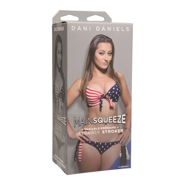 Main Squeeze Pussy Masturbator-Dani Daniels